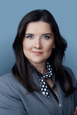 Anita Cybul hi res_02-Photoroom kancelaria prawa gospodarczego