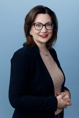 Elżbieta Baran hi res-Photoroom kancelaria prawa nieruchomości